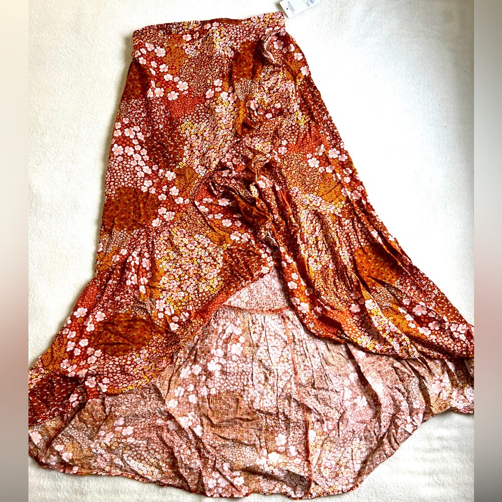 Sonoma Hobo Style Skirt- Small